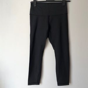 Lululemon yoga pants